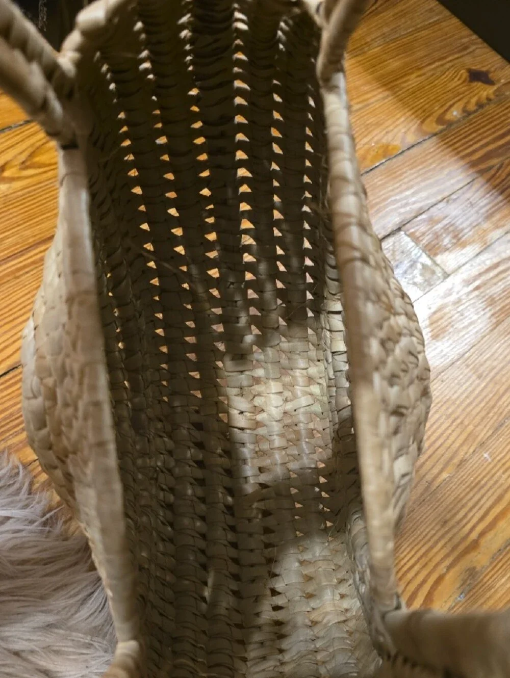 Source Unknown Natural Handwoven Round Straw Tote